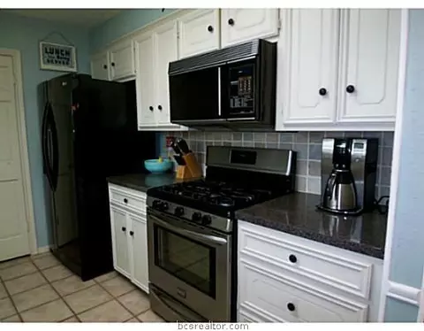 3816 Brighton Dr, Bryan, TX 77802 photo 7