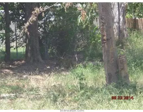 1202 Batts St, Bryan, TX 77803 photo 5