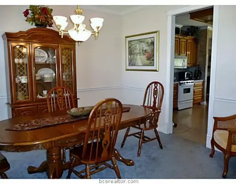 7300 Planters Loop, Bryan, TX 77808 photo 3