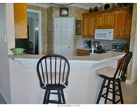 7300 Planters Loop, Bryan, TX 77808 photo 8