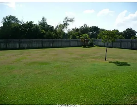 7300 Planters Loop, Bryan, TX 77808 photo 18