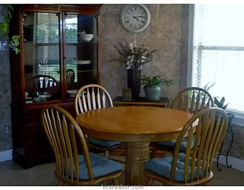 7300 Planters Loop, Bryan, TX 77808 photo 7