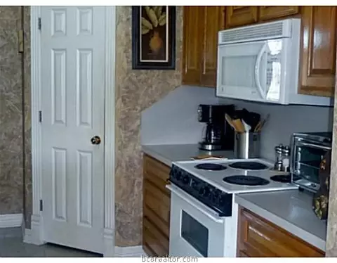 7300 Planters Loop, Bryan, TX 77808 photo 10