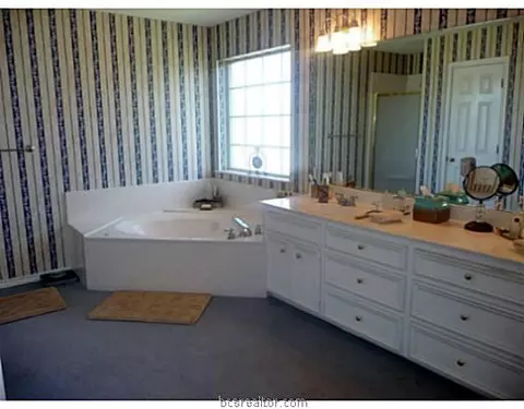 7300 Planters Loop, Bryan, TX 77808 photo 11