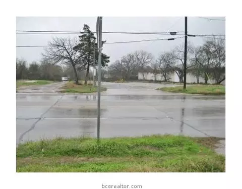 3501 S College Ave, Bryan, TX 77802 photo 2