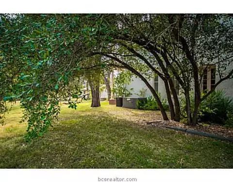 713 E 30th St, Bryan, TX 77803 photo 23
