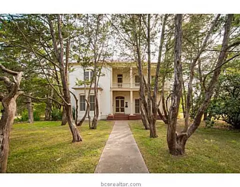 713 E 30th St, Bryan, TX 77803 photo 5