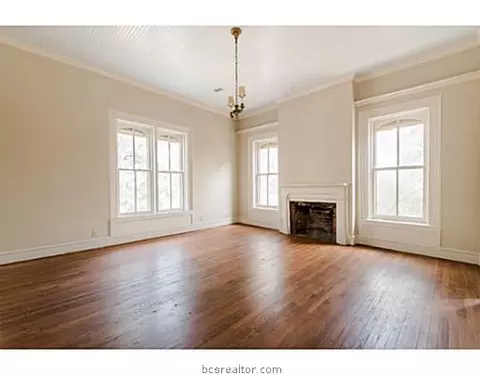 713 E 30th St, Bryan, TX 77803 photo 18