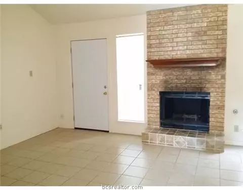 2517 Bexar Grass Ct, Bryan, TX 77802 photo 3