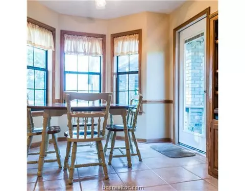 3964 Cliff Rd, Bryan, TX 77808 photo 19