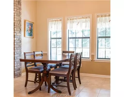 3964 Cliff Rd, Bryan, TX 77808 photo 21