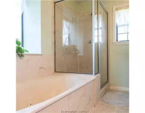 3964 Cliff Rd, Bryan, TX 77808 photo 16