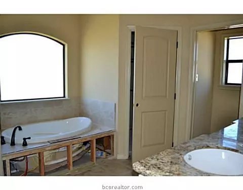 3025 Archer, Bryan, TX 77808 photo 8