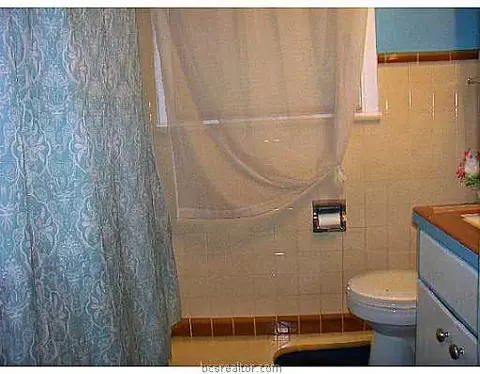 212 Ehlinger Dr, Bryan, TX 77801 photo 7
