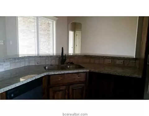 3081 Archer Cir, Bryan, TX 77808 photo 9