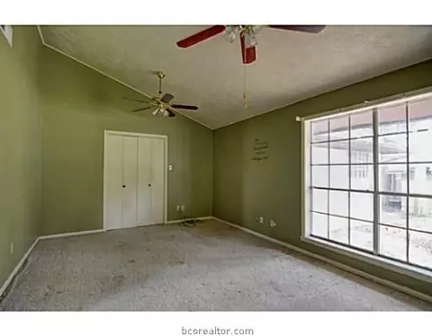 2805 Camelot Dr, Bryan, TX 77802 photo 7