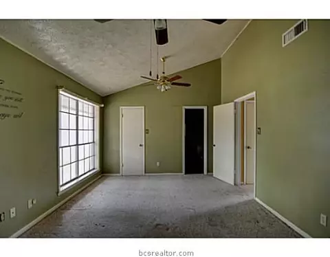 2805 Camelot Dr, Bryan, TX 77802 photo 6