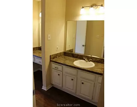 2830 Oakside Dr, Bryan, TX 77802 photo 11
