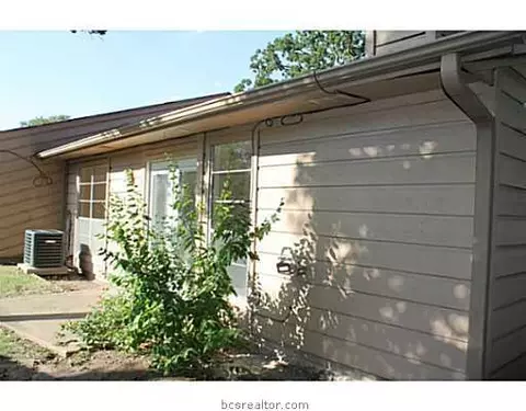 2830 Oakside Dr, Bryan, TX 77802 photo 13