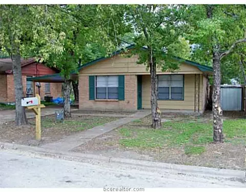 1913 Orman St, Bryan, TX 77801 photo 2
