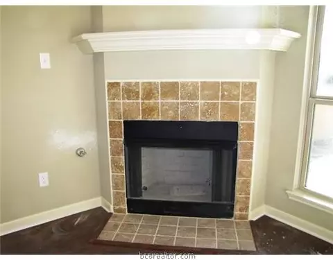1065 Venice Dr, Bryan, TX 77808 photo 6