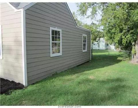 1006 E 25th St, Bryan, TX 77802 photo 18