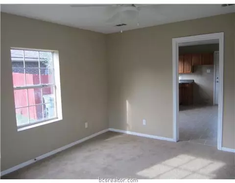 1006 E 25th St, Bryan, TX 77802 photo 2