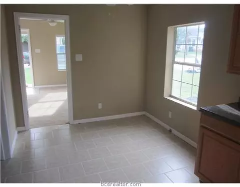 1006 E 25th St, Bryan, TX 77802 photo 6