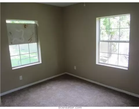 1006 E 25th St, Bryan, TX 77802 photo 9