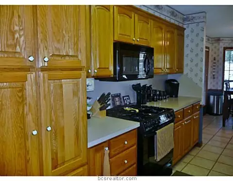 3817 Brockhampton Dr, Bryan, TX 77802 photo 8