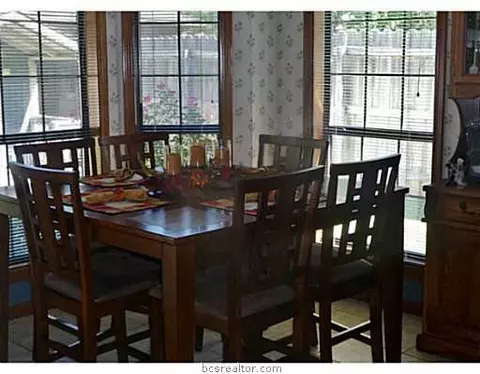 3817 Brockhampton Dr, Bryan, TX 77802 photo 5