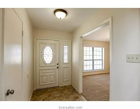 2312 Valley View Dr, Bryan, TX 77802 photo 5