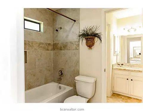 2312 Valley View Dr, Bryan, TX 77802 photo 15