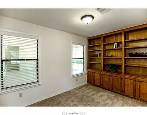 2312 Valley View Dr, Bryan, TX 77802 photo 13