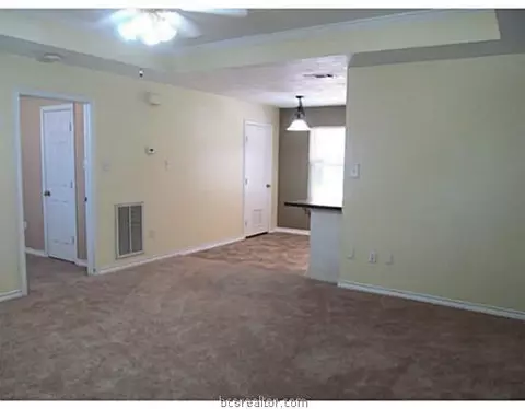 2533 Pinon Ct, Bryan, TX 77802 photo 4
