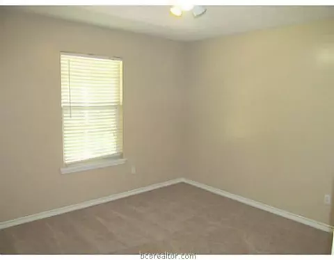 2533 Pinon Ct, Bryan, TX 77802 photo 9