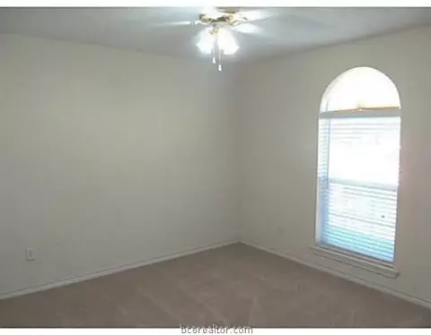 2533 Pinon Ct, Bryan, TX 77802 photo 8