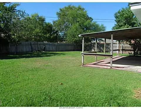2533 Pinon Ct, Bryan, TX 77802 photo 2