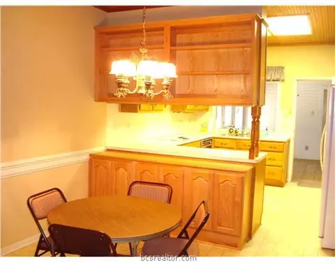 2906 Braeburn, Bryan, TX 77802 photo 8