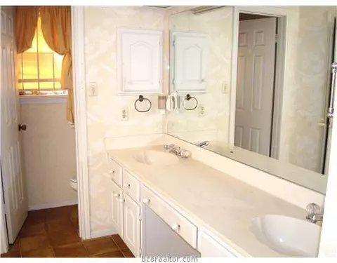 2906 Braeburn, Bryan, TX 77802 photo 11