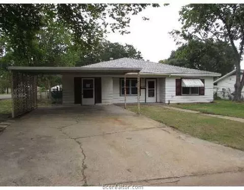 311 May St, Bryan, TX 77802 photo 2