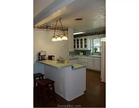 310 Borderbrook Dr, Bryan, TX 77801 photo 8