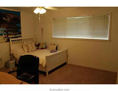 310 Borderbrook Dr, Bryan, TX 77801 photo 10