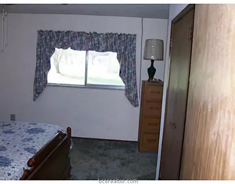 8272 Grassbur Rd, Bryan, TX 77808 photo 7