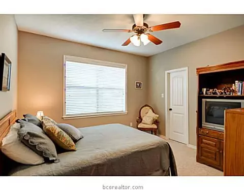 6977 Gemstone, Bryan, TX 77808 photo 25