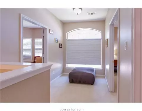 5601 Hampton Ct, Bryan, TX 77802 photo 7