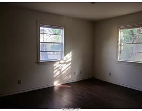 607 Olive St, Bryan, TX 77801 photo 5