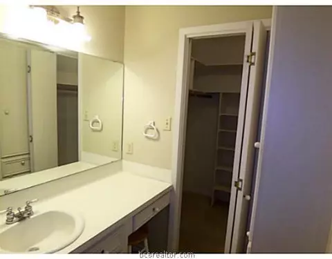 2312 Windsor Dr, Bryan, TX 77802 photo 13
