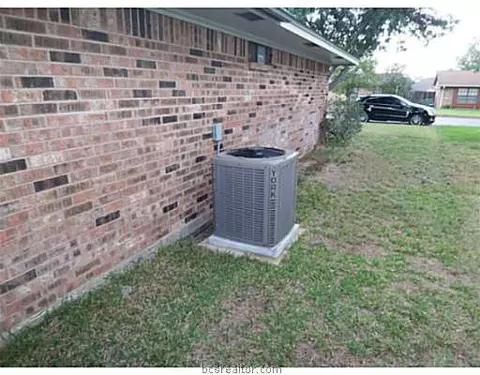 2312 Windsor Dr, Bryan, TX 77802 photo 24