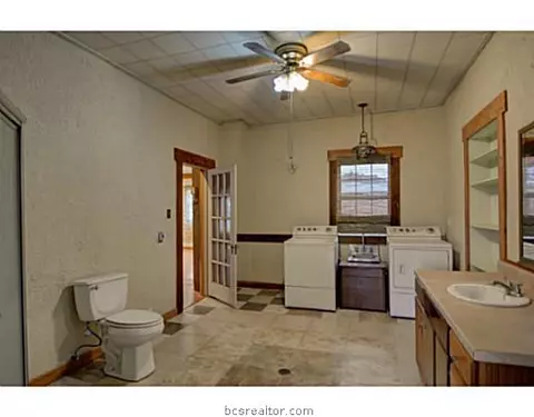 608 S Bryan Ave, Bryan, TX 77803 photo 13